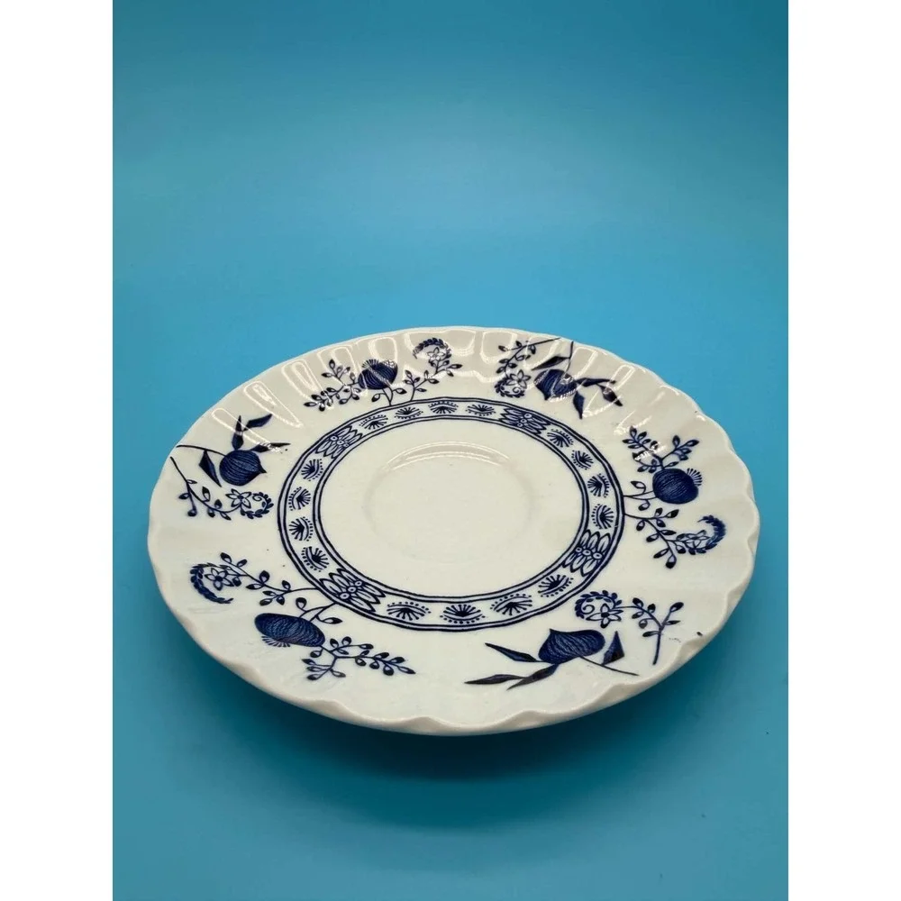 Blue Onion Tea Cup Saucers J&G Meakin Nordic Classic White England Set of 7
